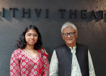 Khyati Kumar with Raja Miya - Ghulam Hussain Khan of Agra Gharana, one of the most respected traditions of Hindustani classical music.